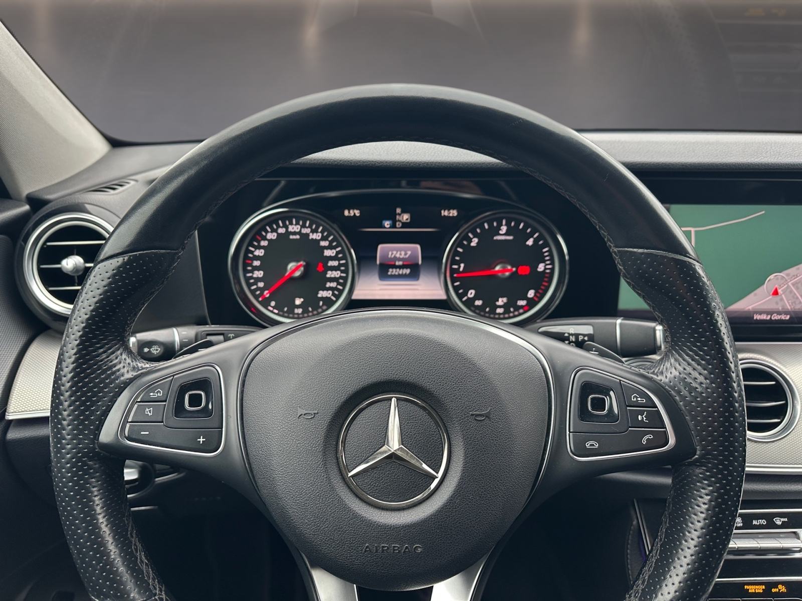 MERCEDES E 220 D✔️VELIKI I MALI SERVIS✔️LED✔️OBORČNA OTPLATA DO 36 RAT, fotografija 16