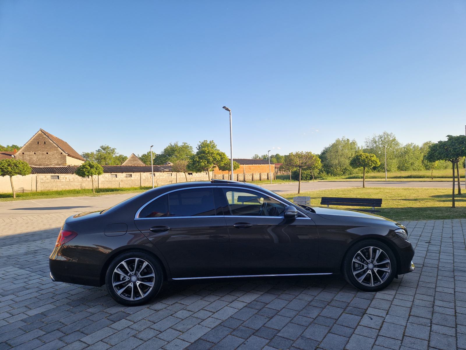 Mercedes E220D OM654 143kw,el.šiber,Multibeam,Ambient,kamera,senzori, fotografija 9
