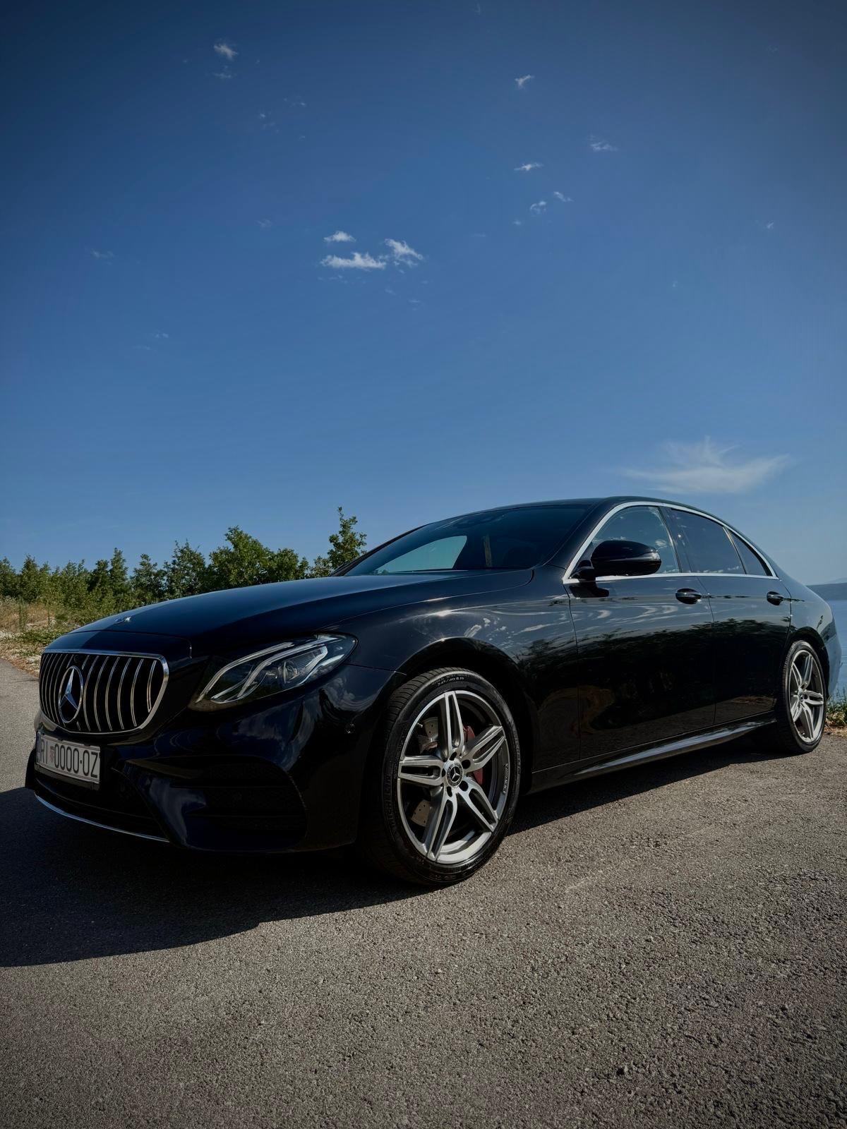 MERCEDES E 220d-AMG-2019-WIDESCREEN-PANORAMA-NOVE LJETNE GUME, fotografija 5