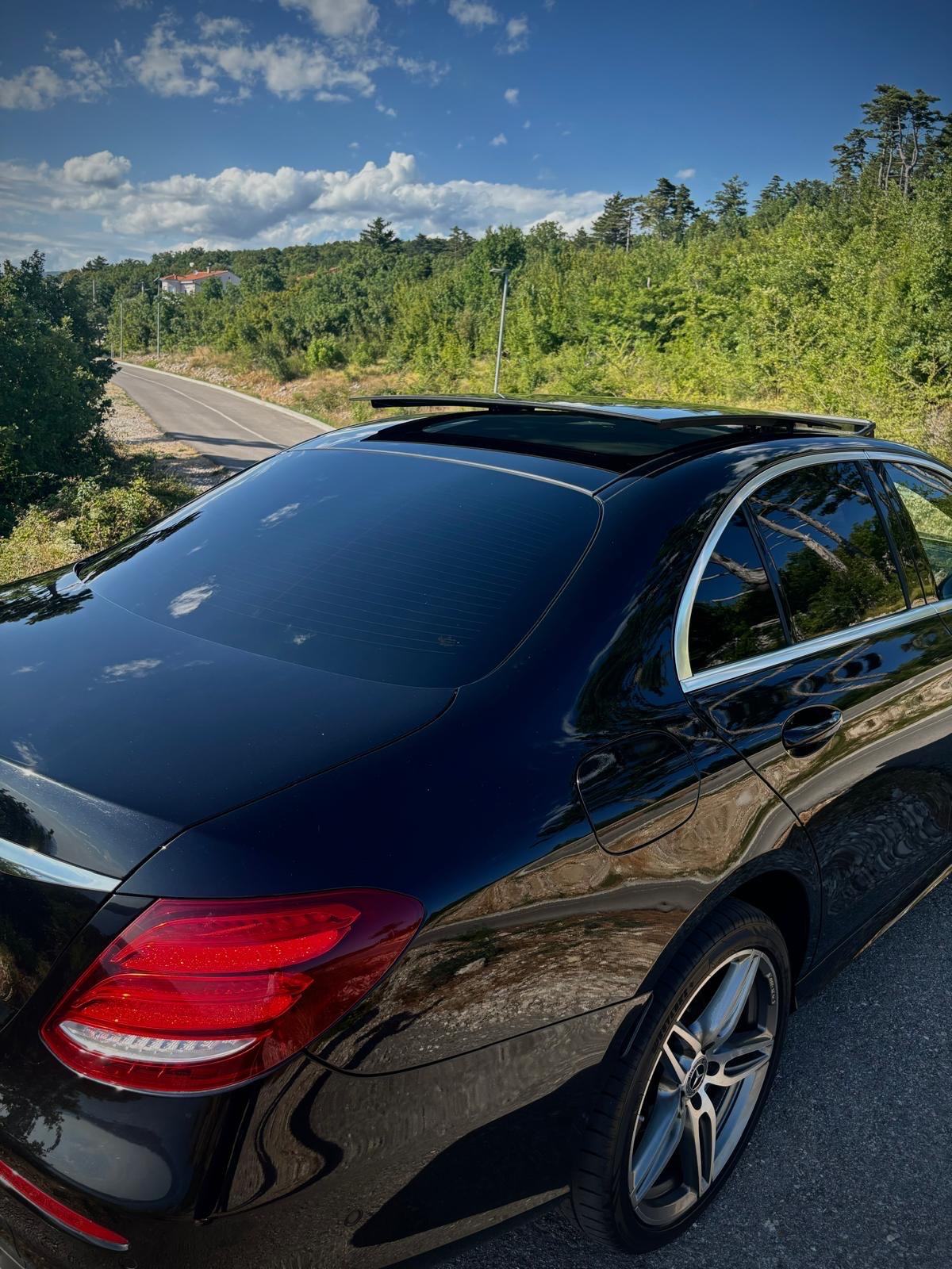 MERCEDES E 220d-AMG-2019-WIDESCREEN-PANORAMA-NOVE LJETNE GUME, fotografija 7