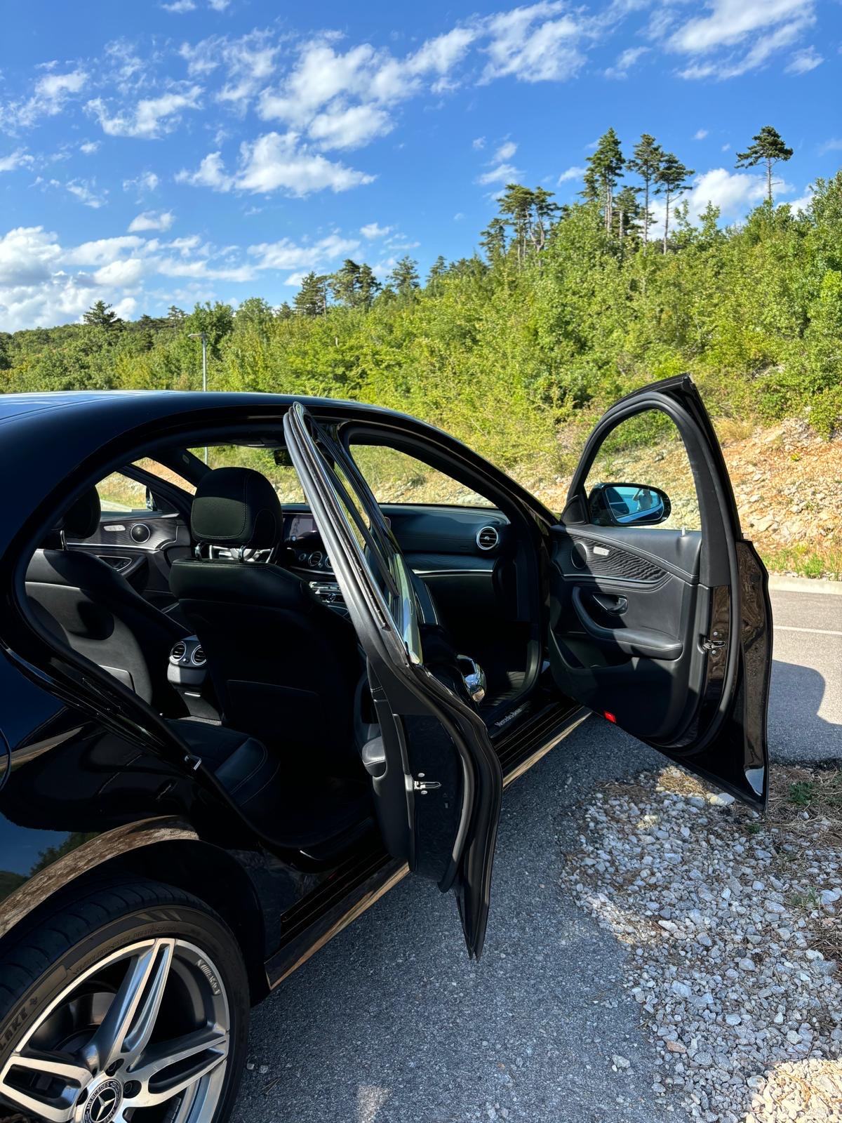 MERCEDES E 220d-AMG-2019-WIDESCREEN-PANORAMA-NOVE LJETNE GUME, fotografija 8