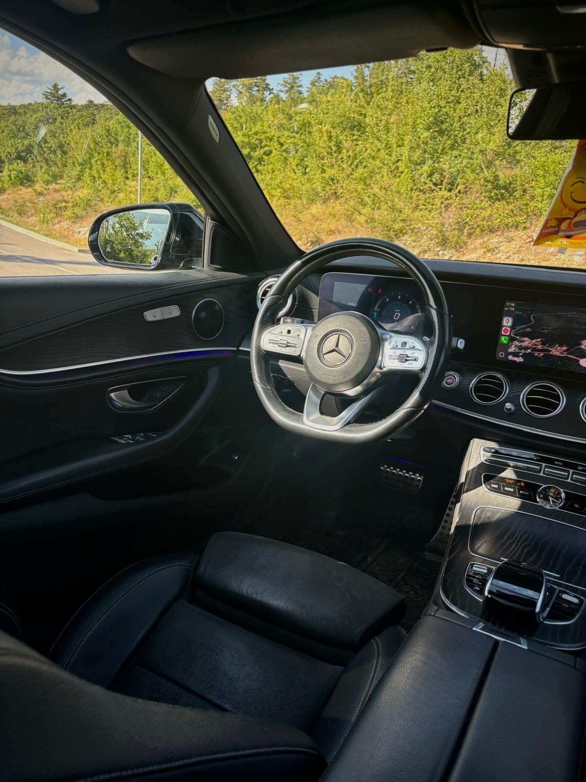 MERCEDES E 220d-AMG-2019-WIDESCREEN-PANORAMA-NOVE LJETNE GUME, fotografija 10