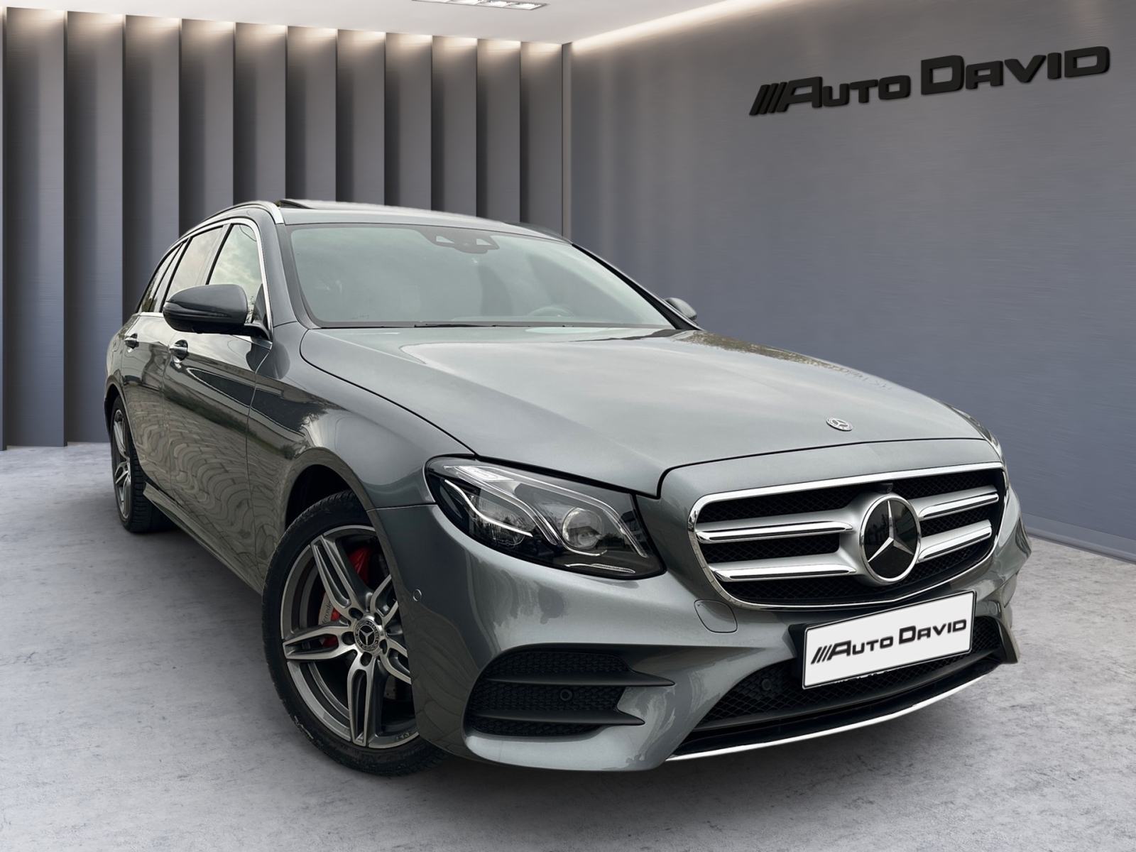 MERCEDES E 400 4MATIC AMG✔️BURMESTER✔️MULTIBEAM✔️KAMERE 360✔️LEASING, fotografija 1
