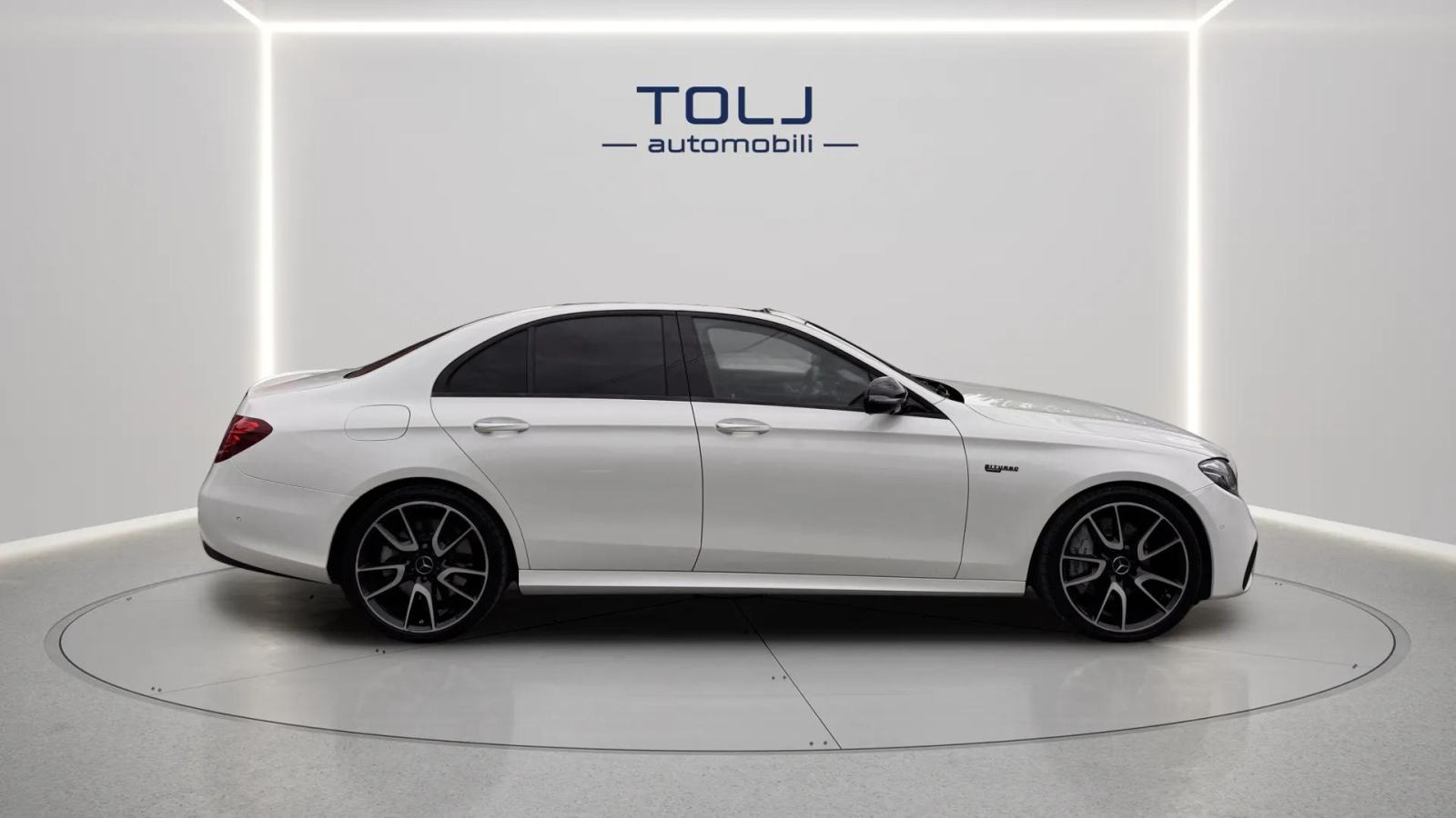 MERCEDES E 43 AMG 4MATIC Aut. * PANORAMA*REG.*MULTIBEAM**360**, fotografija 4