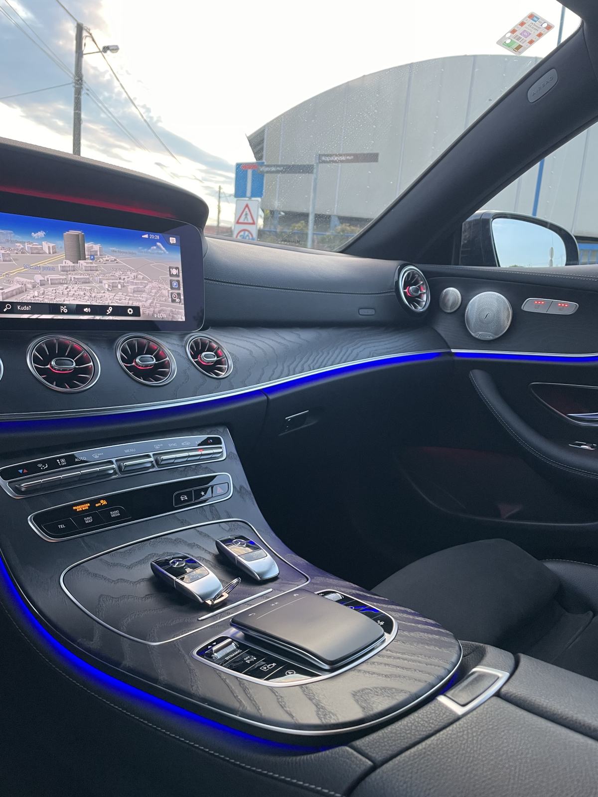 MERCEDES E-COUPE 220d *AMG* PANORAMA/MULTI BEAM/NIGHT PAKET/MASAZA, fotografija 13