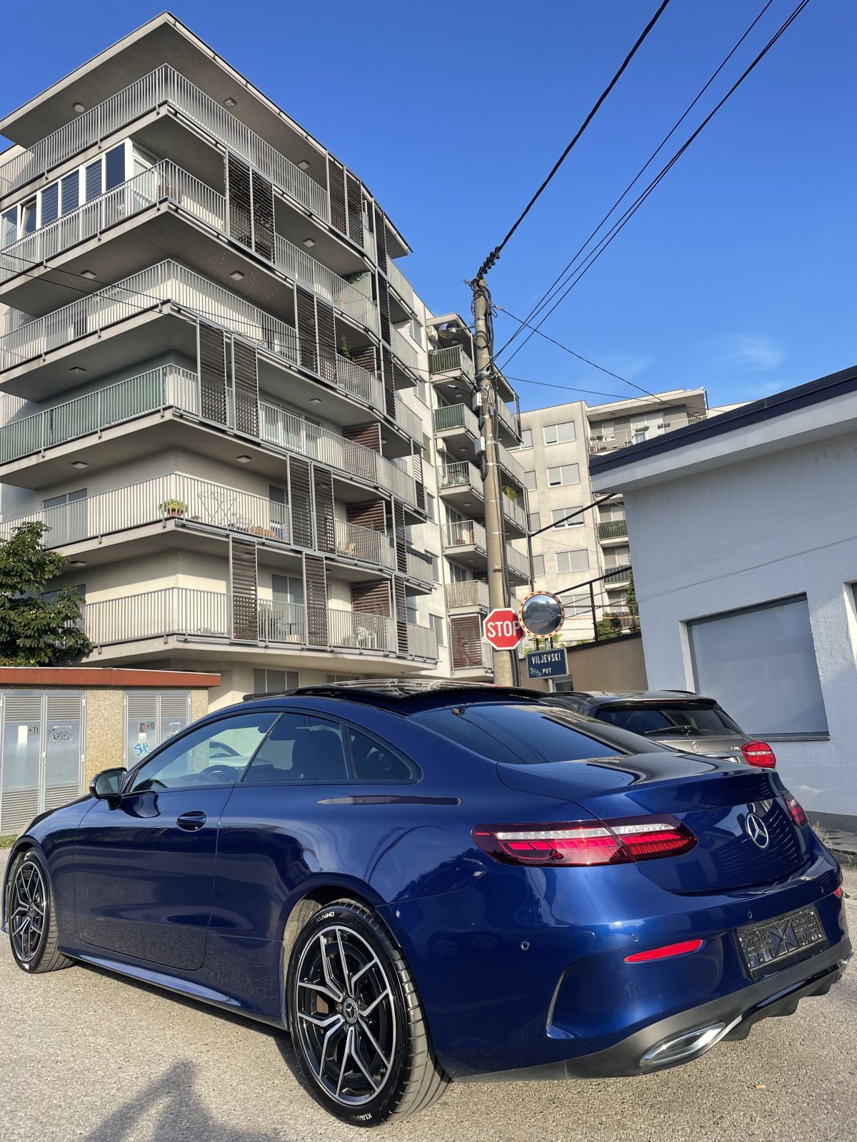 MERCEDES E-COUPE 220d *AMG* PANORAMA/MULTI BEAM/NIGHT PAKET/MASAZA, fotografija 5