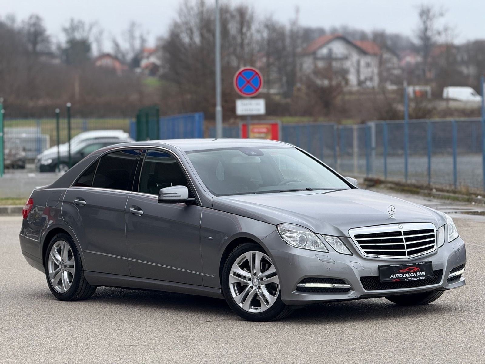 MERCEDES E-klasa 2.2d AVANGARDE 135TKM TOP TOP 13,900€!!!, fotografija 2