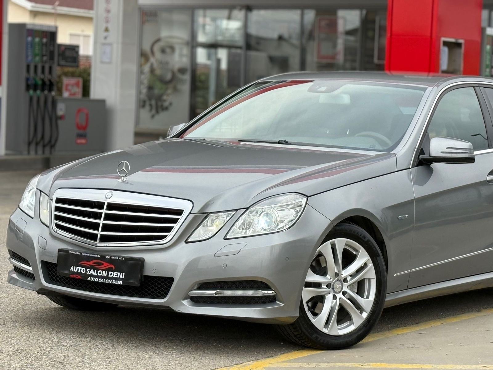 MERCEDES E-klasa 2.2d AVANGARDE 135TKM TOP TOP 13,900€!!!, fotografija 13