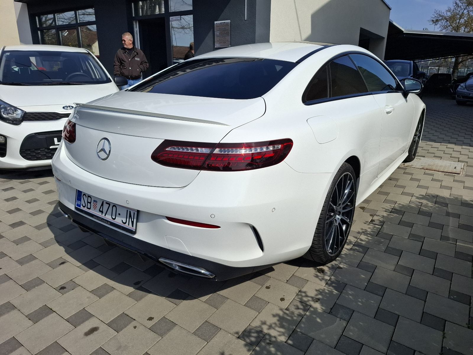 Mercedes E klasa Coupe 220 D automatik FULL OPREMA TOP STANJE 2023god, fotografija 6