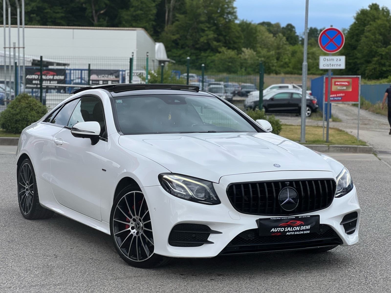 Mercedes E-klasa Coupe 220d AMG PANORAMA ACTIVE SOUND 29,999€!!!, fotografija 2