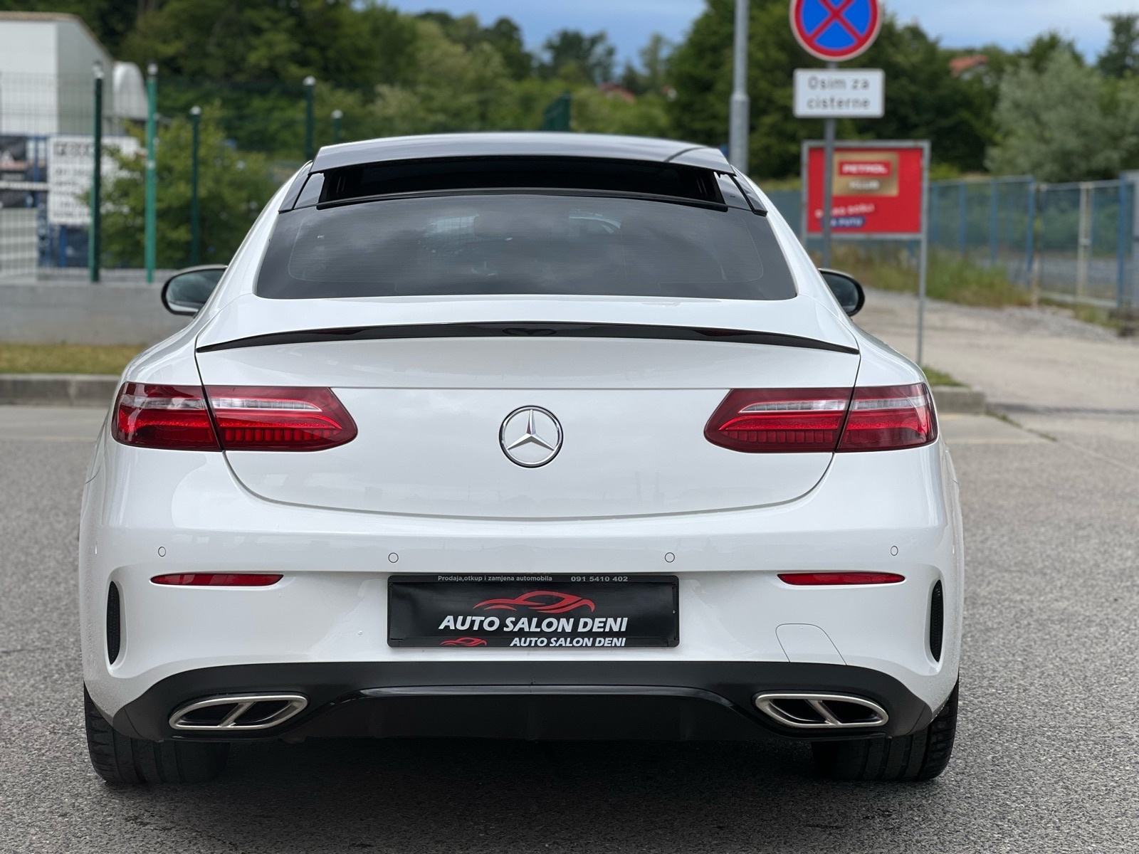 Mercedes E-klasa Coupe 220d AMG PANORAMA ACTIVE SOUND 29,999€!!!, fotografija 6