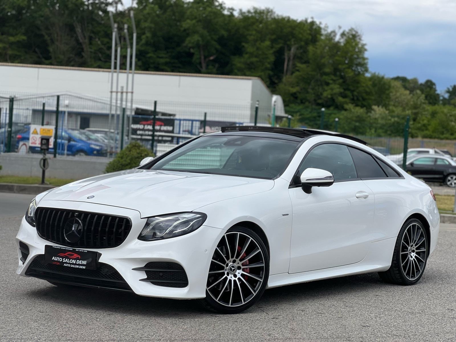 Mercedes E-klasa Coupe 220d AMG PANORAMA ACTIVE SOUND 29,999€!!!, fotografija 13