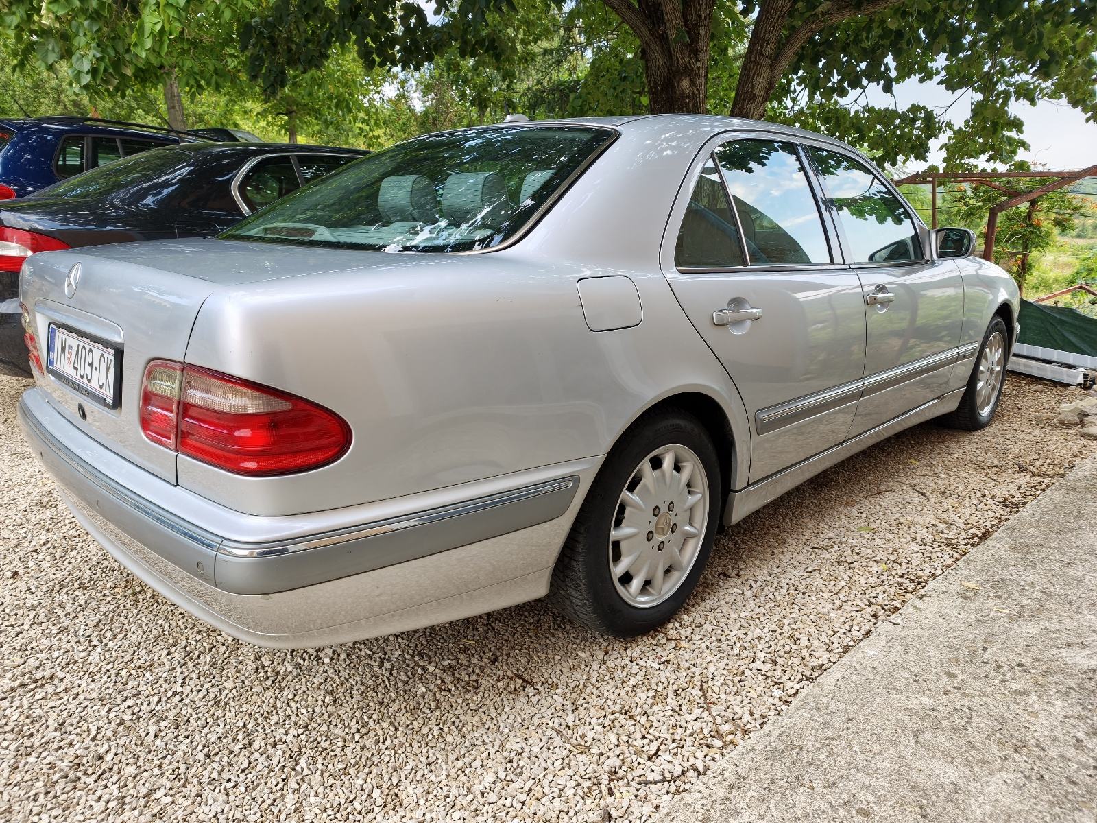 Mercedes E270 CDI facelift automatik, siber, kuka,, fotografija 4