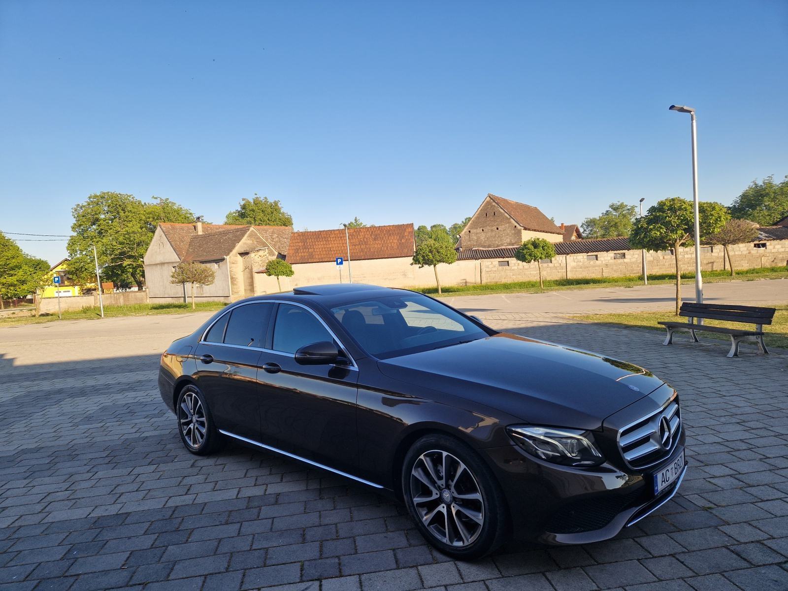 Mercedes E220D 143kw OM654,9G,šiber,Multibeam,Ambient, kuka,kamera, fotografija 11