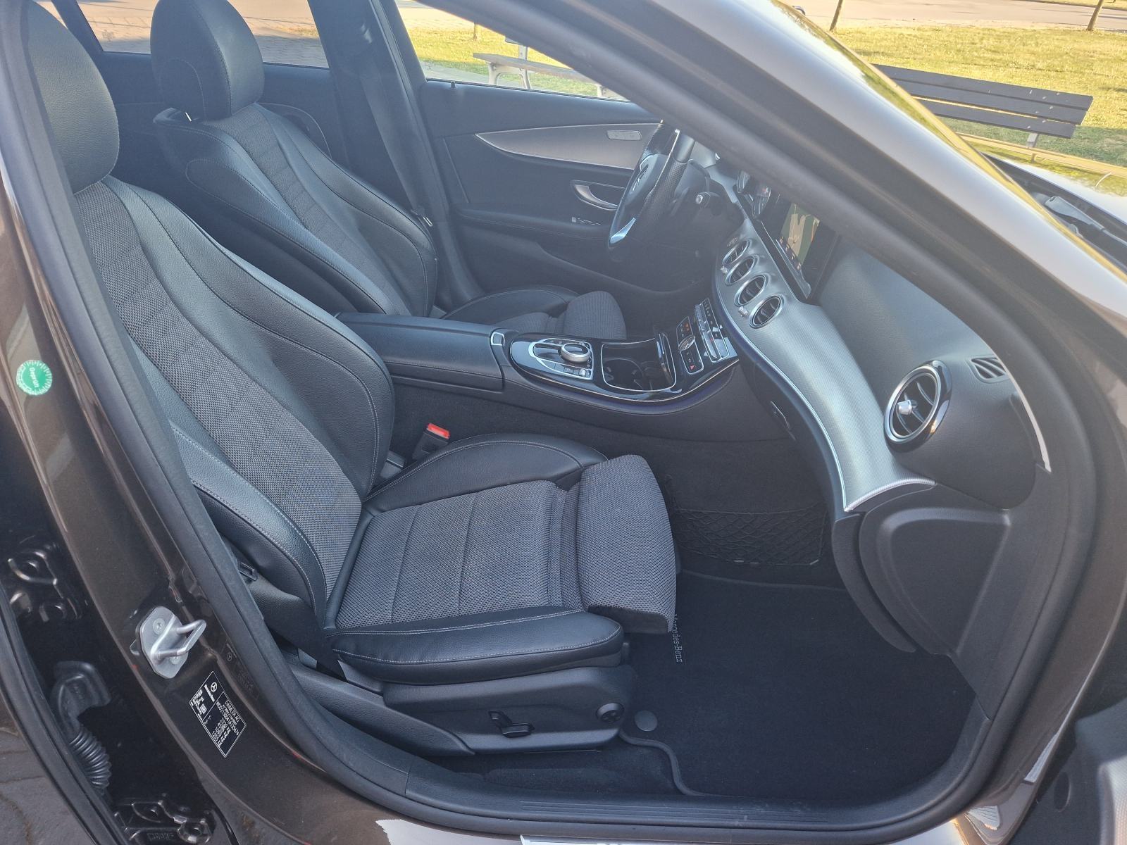 Mercedes E220D 143kw OM654,9G,šiber,Multibeam,Ambient, kuka,kamera, fotografija 17