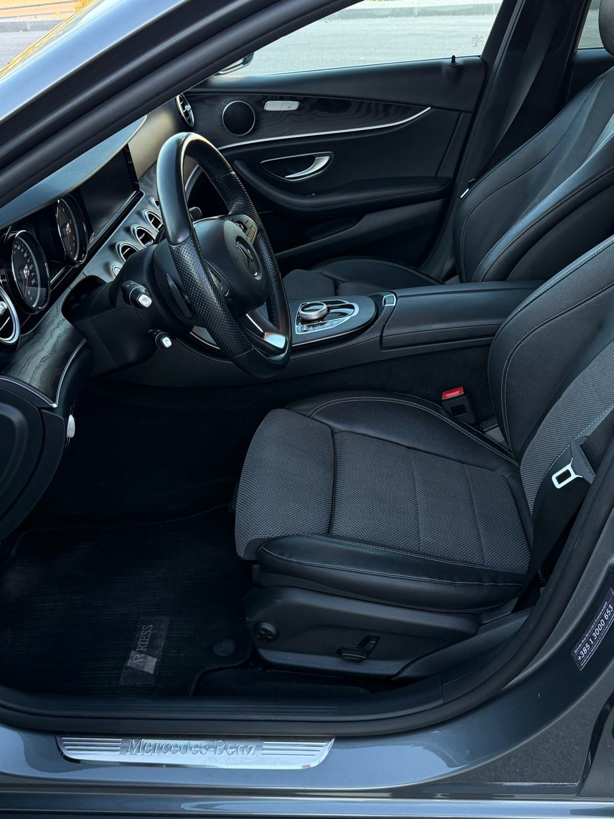 Mercedes E220D 2018 god, fotografija 12