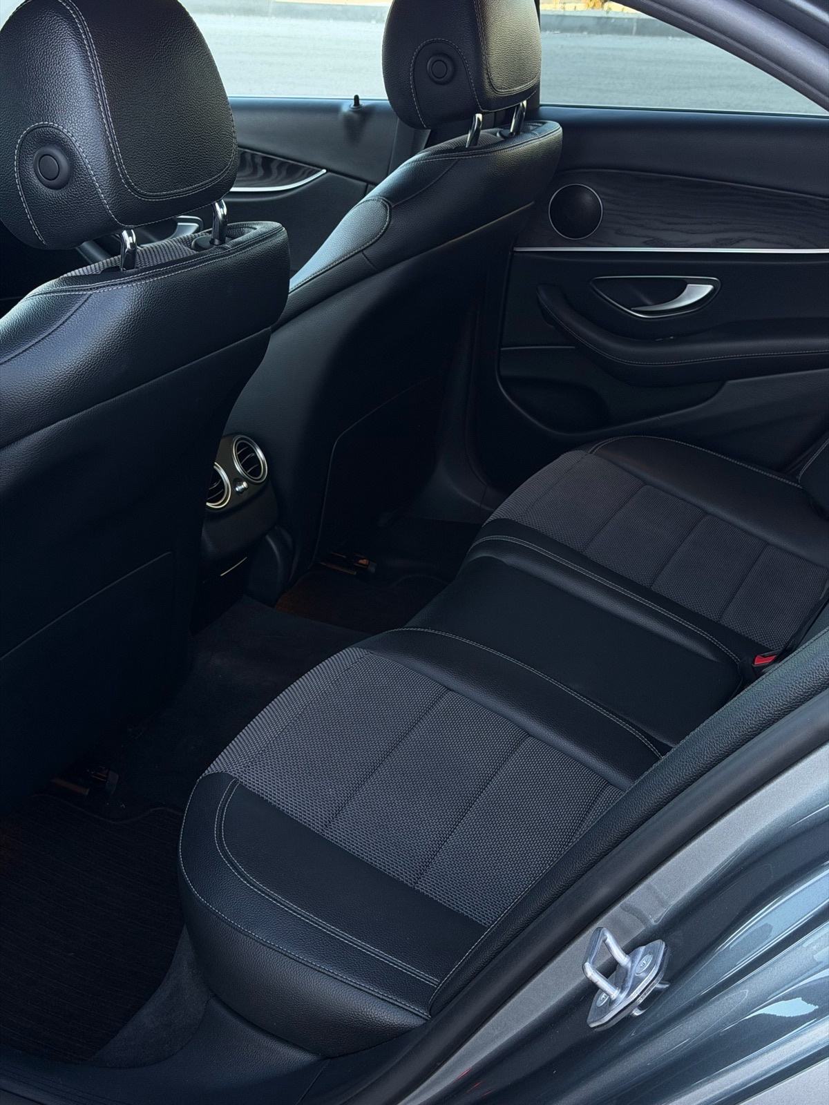 Mercedes E220D 2018 god, fotografija 16