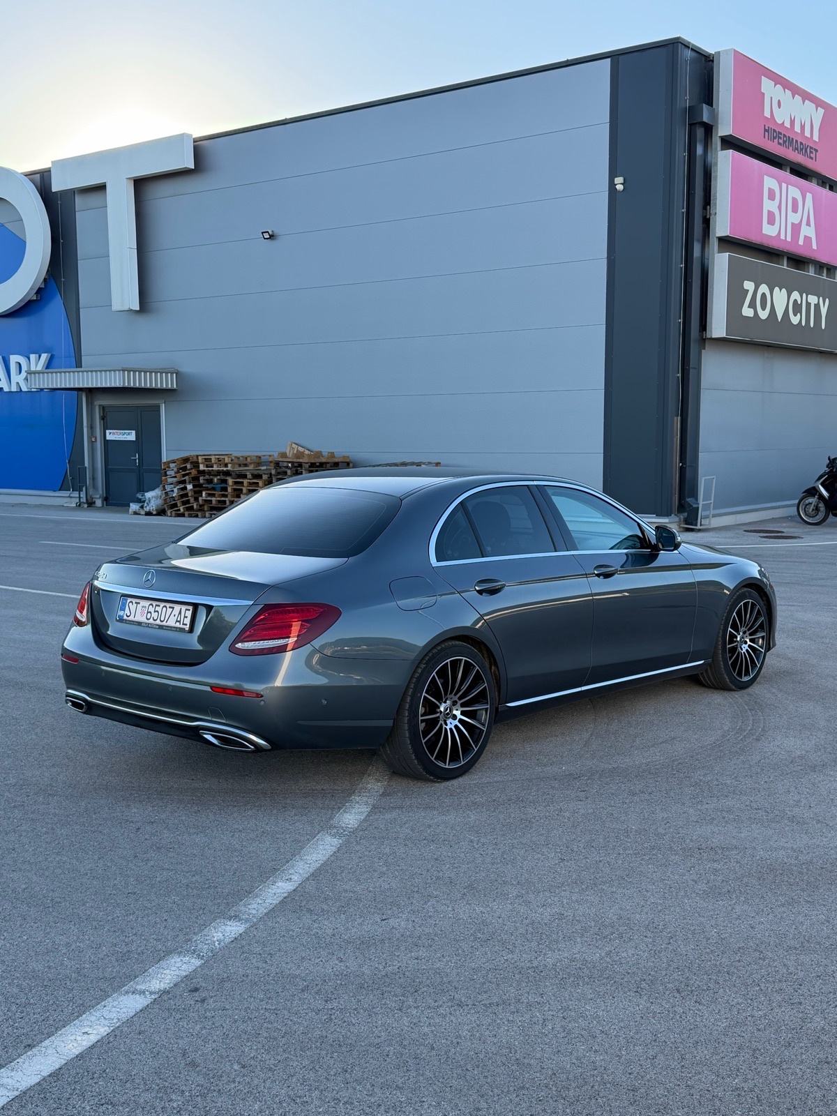 Mercedes E220D 2018 god, fotografija 4