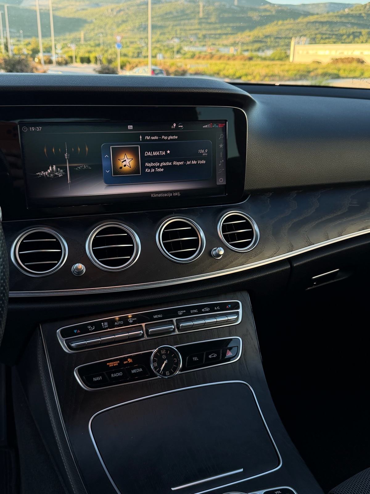 Mercedes E220D 2018 god, fotografija 20