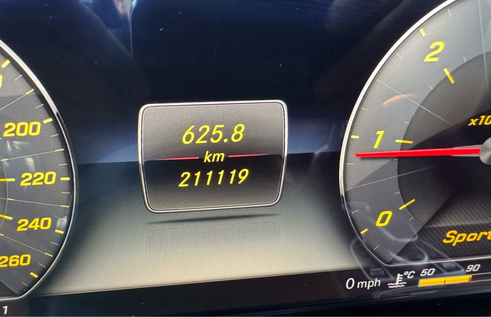 Mercedes E220d AMG, Pano, kamera 360, fotografija 6