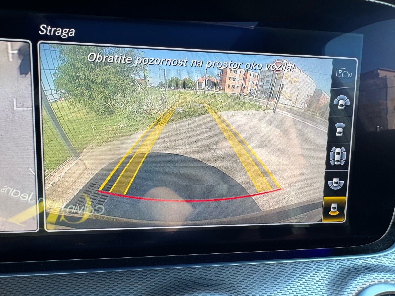 Mercedes E220d AMG, Pano, kamera 360, fotografija 14