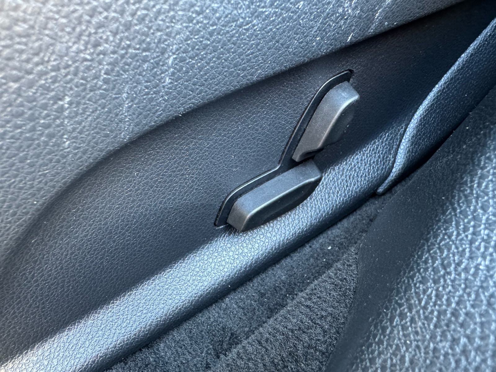 Mercedes E220d AMG, Pano, kamera 360, fotografija 18
