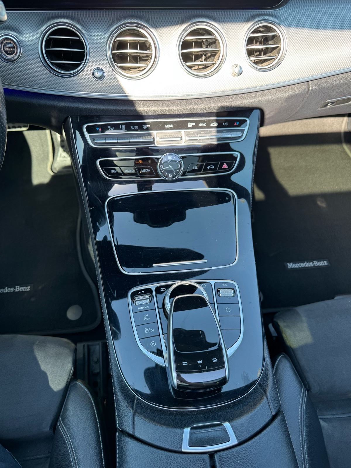 Mercedes E220d AMG, Pano, kamera 360, fotografija 12