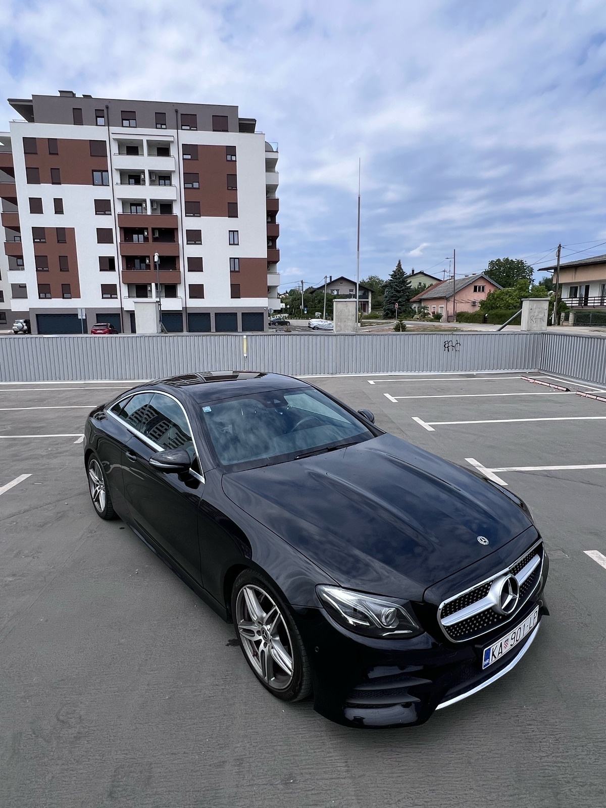 Mercedes E220d Coupe AMG | 2019 | HR AUTO | Full LED | TOP stanje, fotografija 3