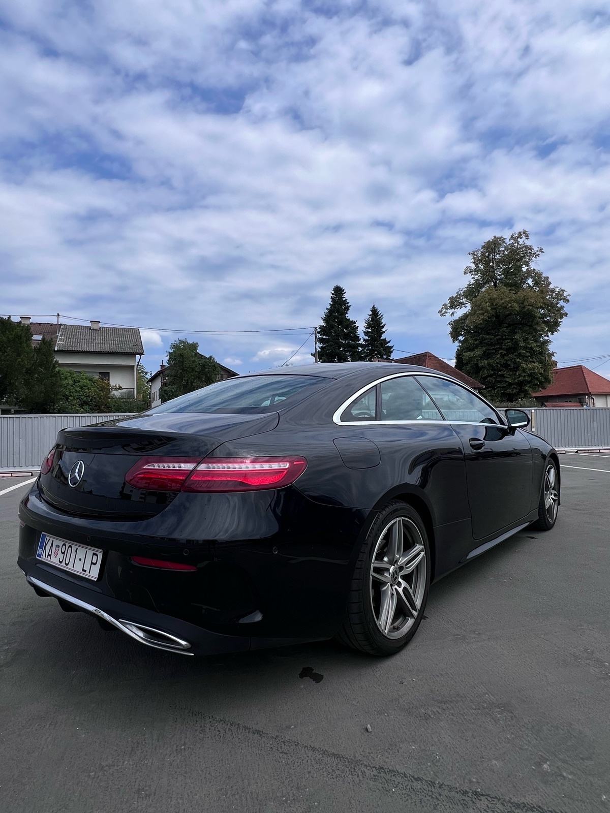 Mercedes E220d Coupe AMG | 2019 | HR AUTO | Full LED | TOP stanje, fotografija 6