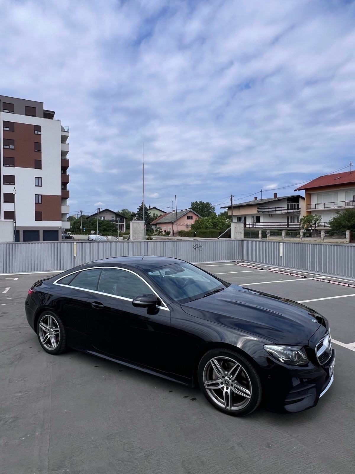 Mercedes E220d Coupe AMG | 2019 | HR AUTO | Full LED | TOP stanje, fotografija 4