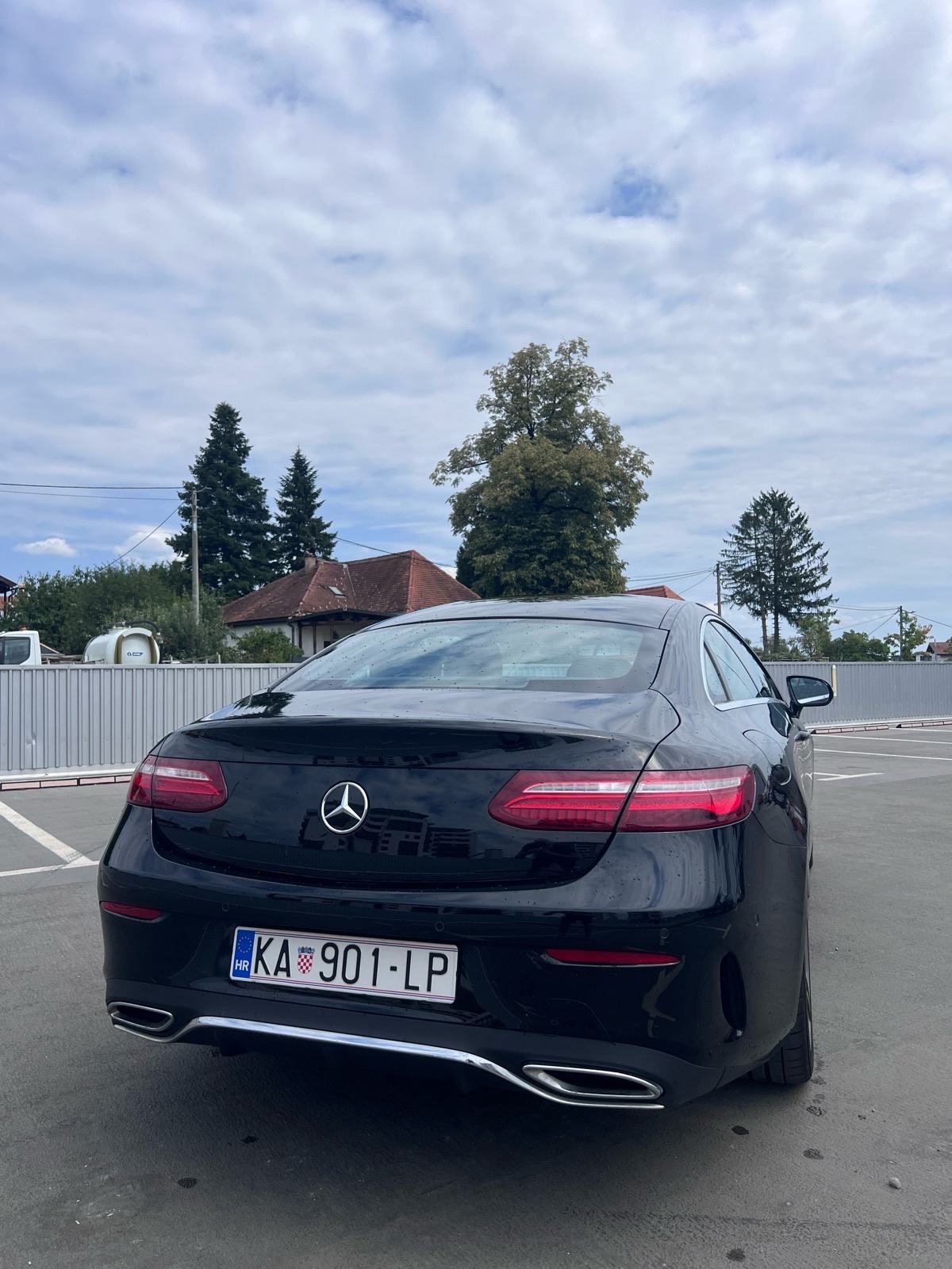 Mercedes E220d Coupe AMG | 2019 | HR AUTO | Full LED | TOP stanje, fotografija 7