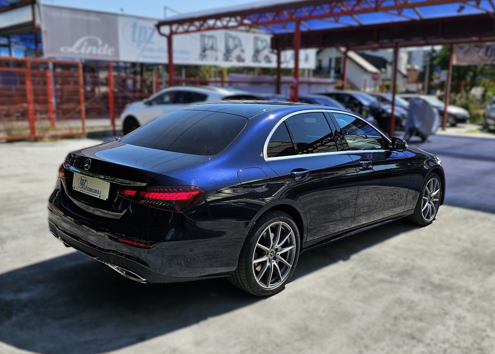 MERCEDES*E300DE*AMG*2022.G*BURMESTER*ŠIBER*360KAMERE*VIRTUAL*44900E, fotografija 5