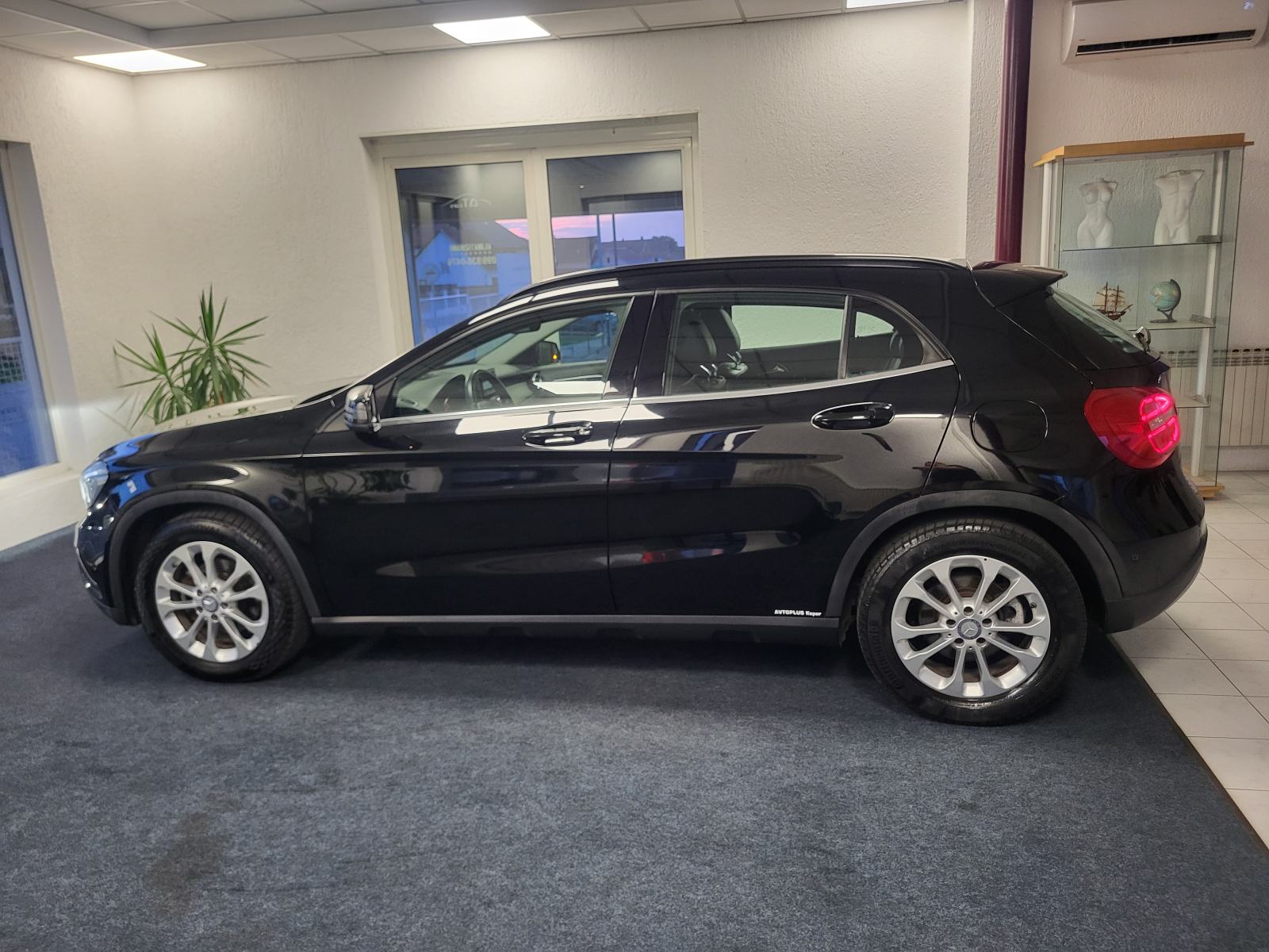 MERCEDES GLA 200 CDI KOŽA MEMORIJA SJEDALA TEMPOMAT NAVI LED+XENON, fotografija 11