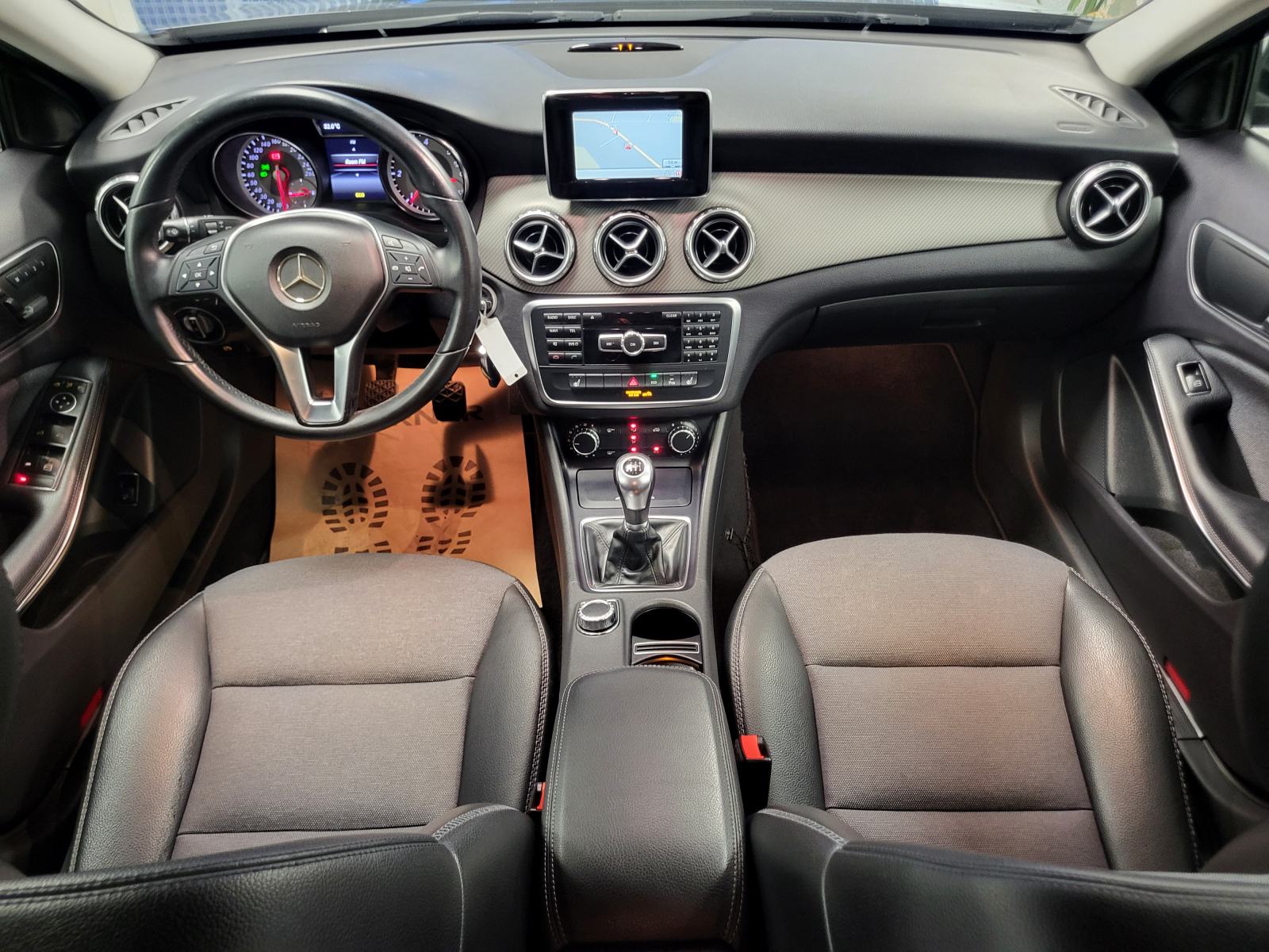 MERCEDES GLA 200 CDI KOŽA MEMORIJA SJEDALA TEMPOMAT NAVI LED+XENON, fotografija 19