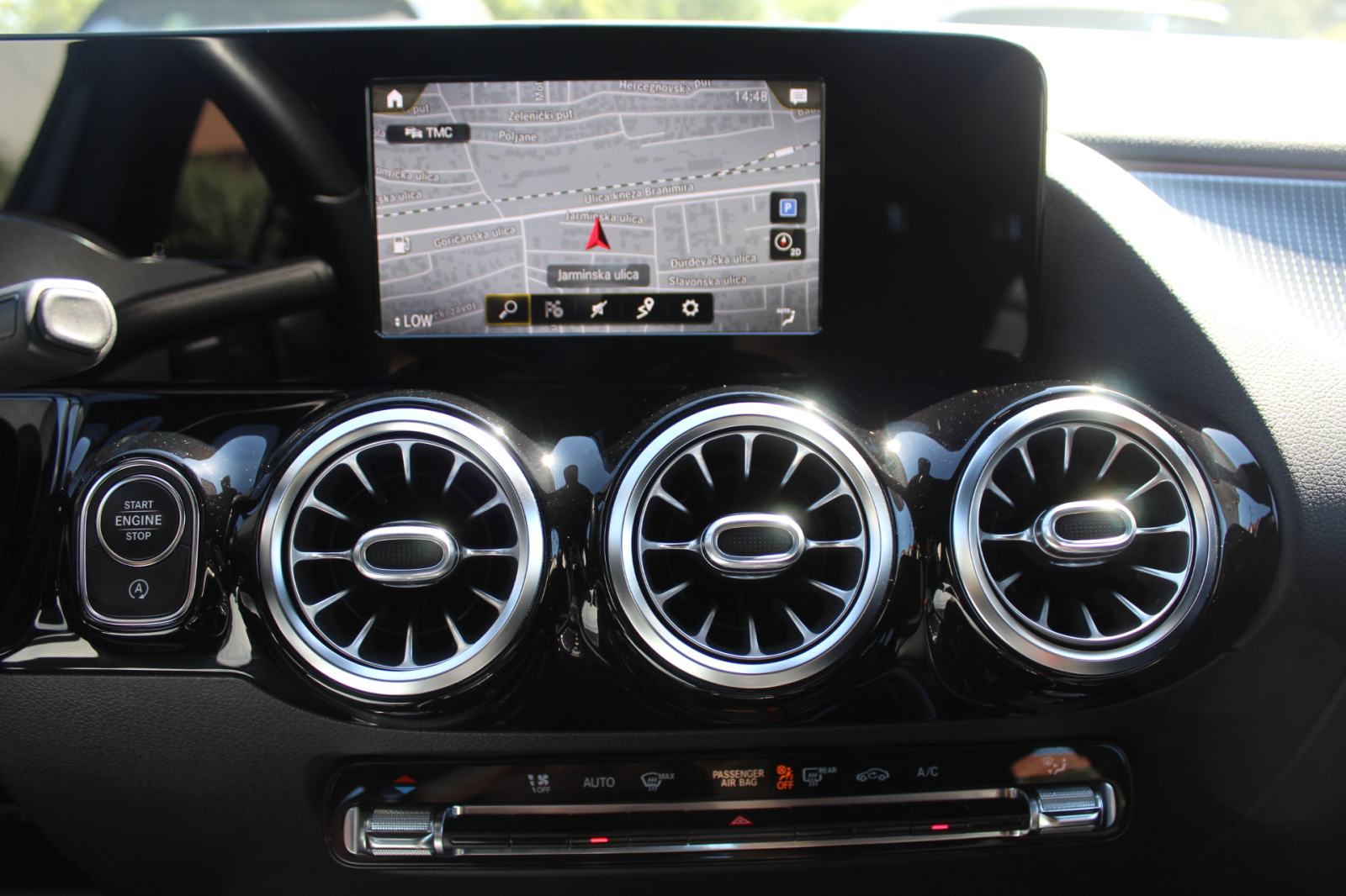 Mercedes GLA 200D AUTOMATIK, PROGRESSIVE, LED, NAVI, KOŽA, GARANCIJA, fotografija 12