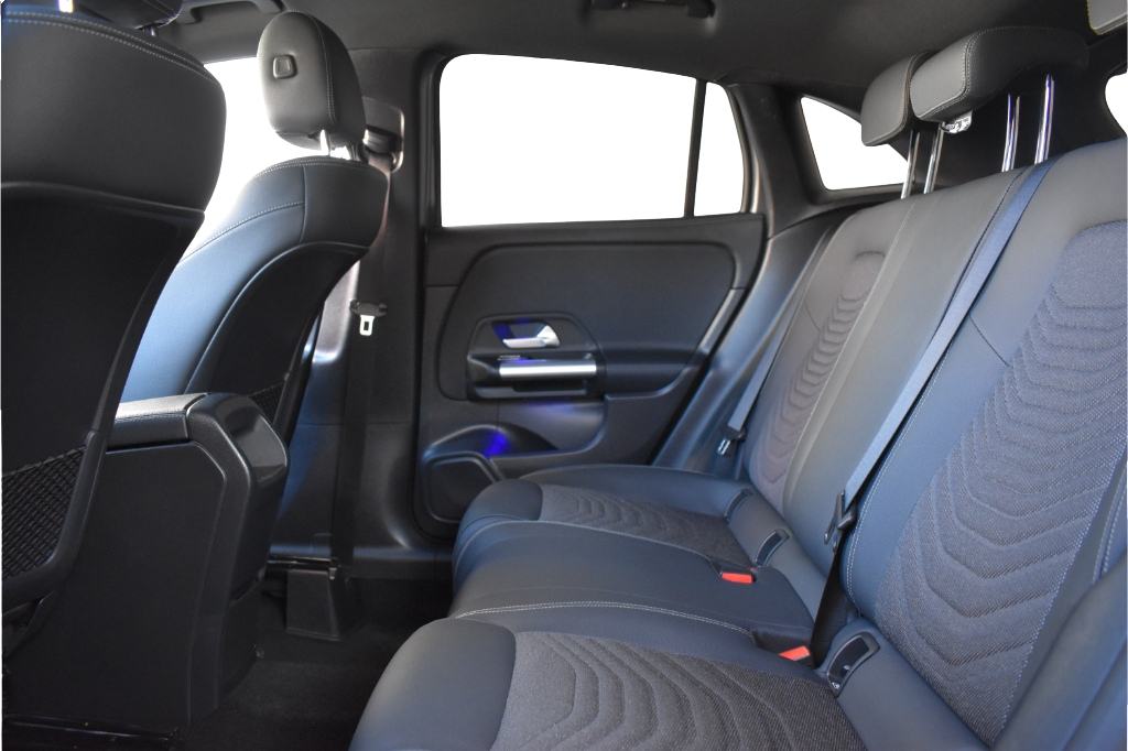 Mercedes GLA Klasa 200d Automatik Avantgarde-Novi Model, fotografija 14