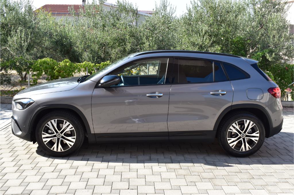 Mercedes GLA Klasa 200d Automatik Avantgarde-Novi Model, fotografija 4