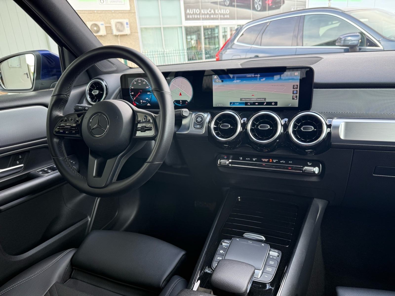 Mercedes GLB 200 AUTOMATIK °WIDESCREEN°KOŽA°LEASING BEZ UČEŠĆA°, fotografija 13