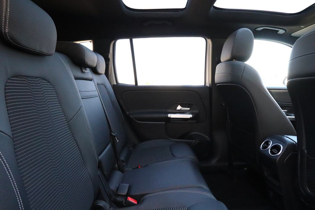 -AKCIJA- Mercedes GLB 200 D 8G-Tronic Urban 7-Sjedišta Panorama, fotografija 7