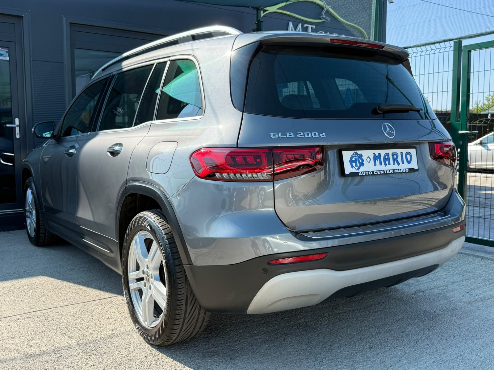 Mercedes GLB 200D AUTOMATIK 7-SJEDALA °WIDESCREEN°LEASIGN BEZ UČEŠĆA°, fotografija 7