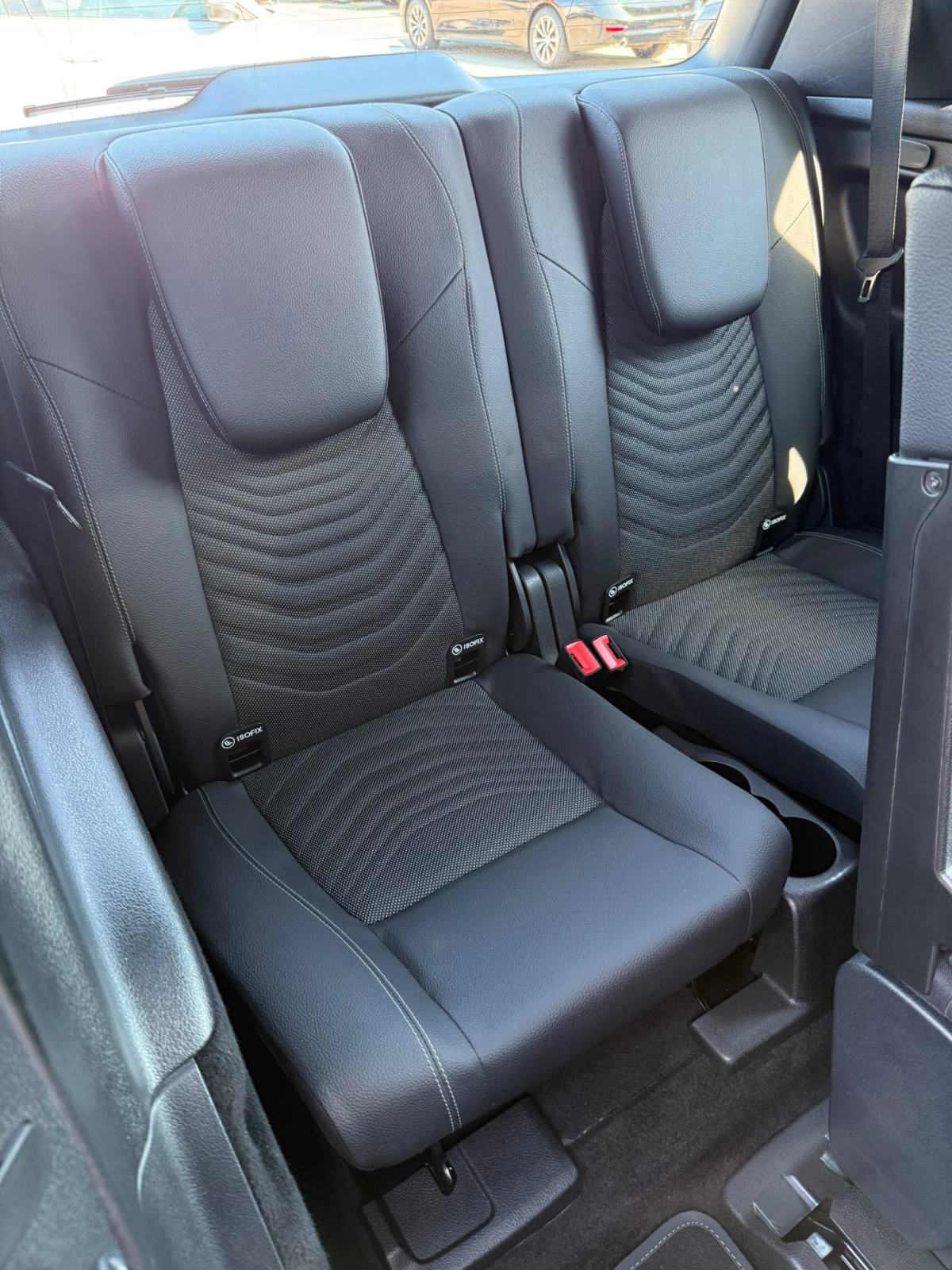 Mercedes GLB 200D AUTOMATIK 7-SJEDALA °WIDESCREEN°LEASIGN BEZ UČEŠĆA°, fotografija 16
