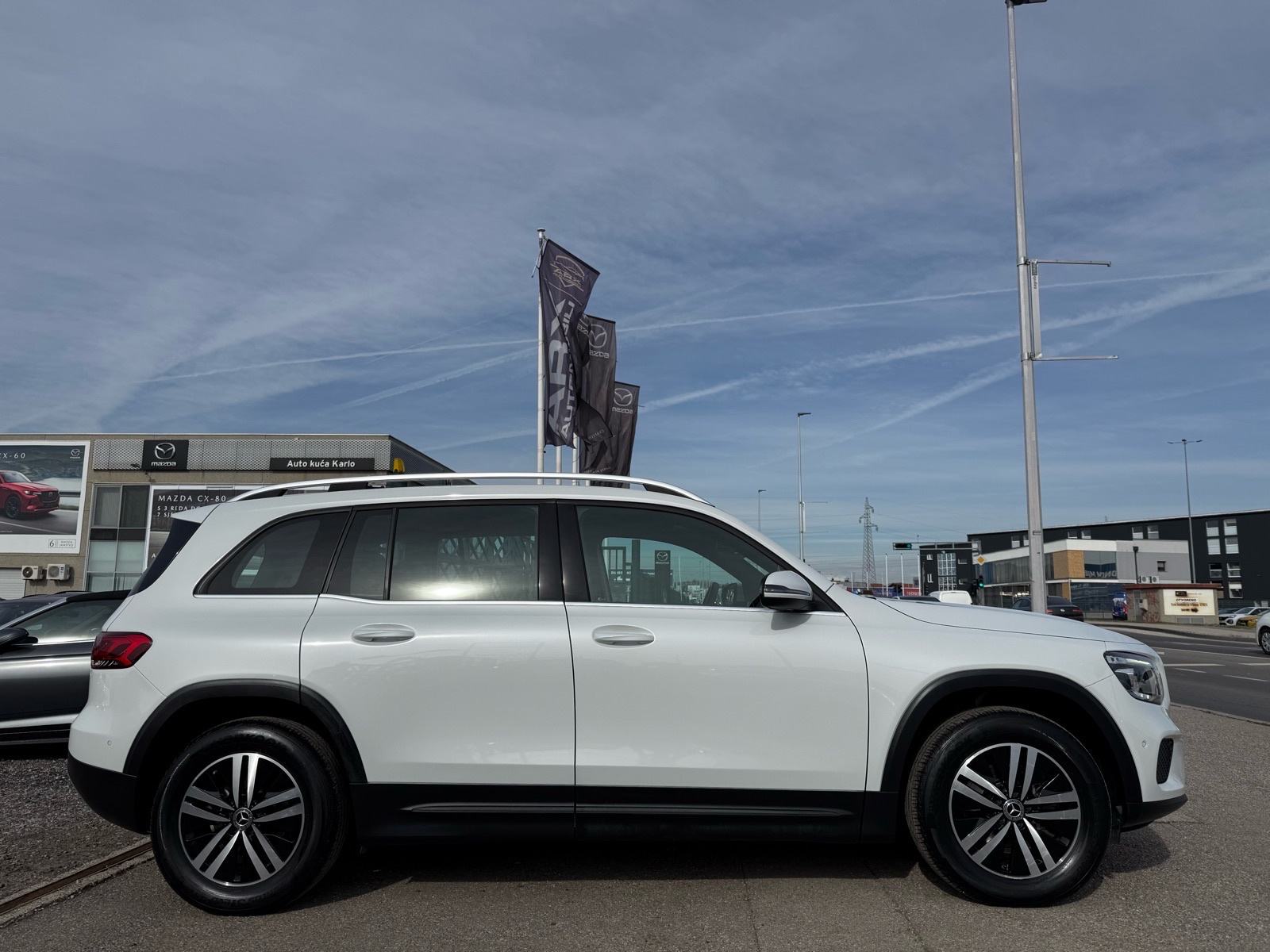 Mercedes GLB 200D AUTOMATIK °VELIKA NAVI°KAMERA°LEASING BEZ UČEŠĆA°, fotografija 5
