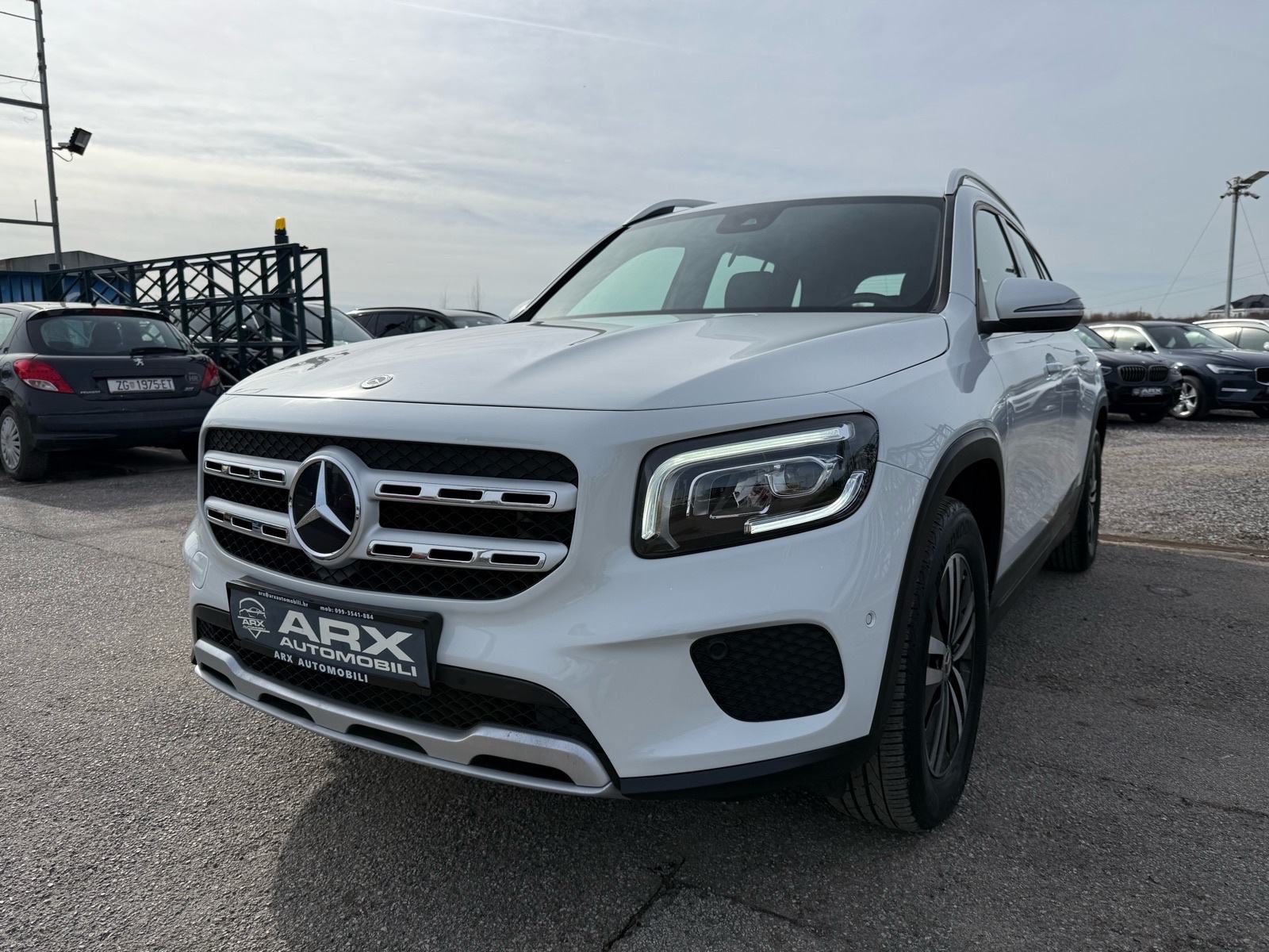 Mercedes GLB 200D AUTOMATIK °VELIKA NAVI°KAMERA°LEASING BEZ UČEŠĆA°, fotografija 3