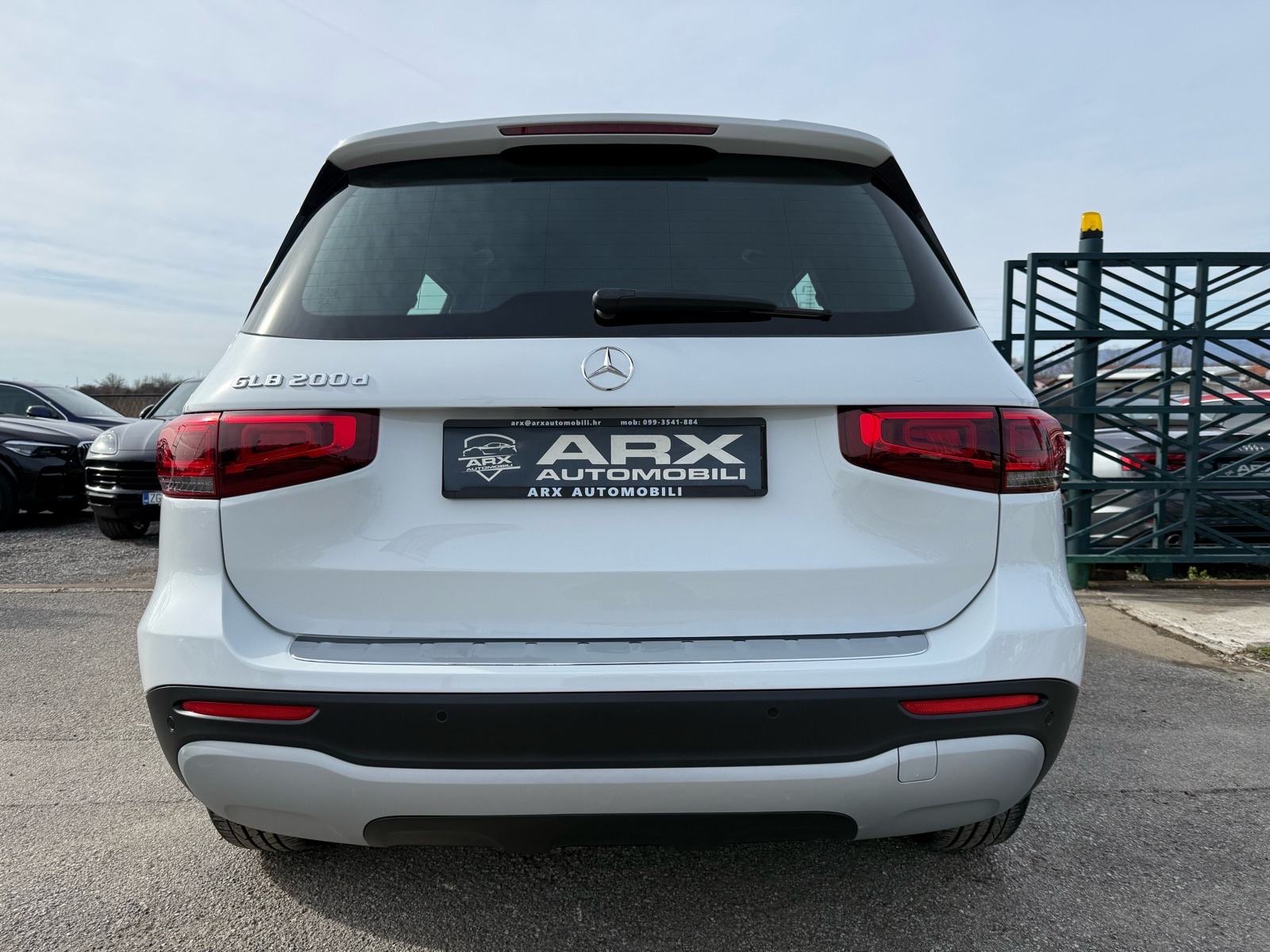 Mercedes GLB 200D AUTOMATIK °VELIKA NAVI°KAMERA°LEASING BEZ UČEŠĆA°, fotografija 7