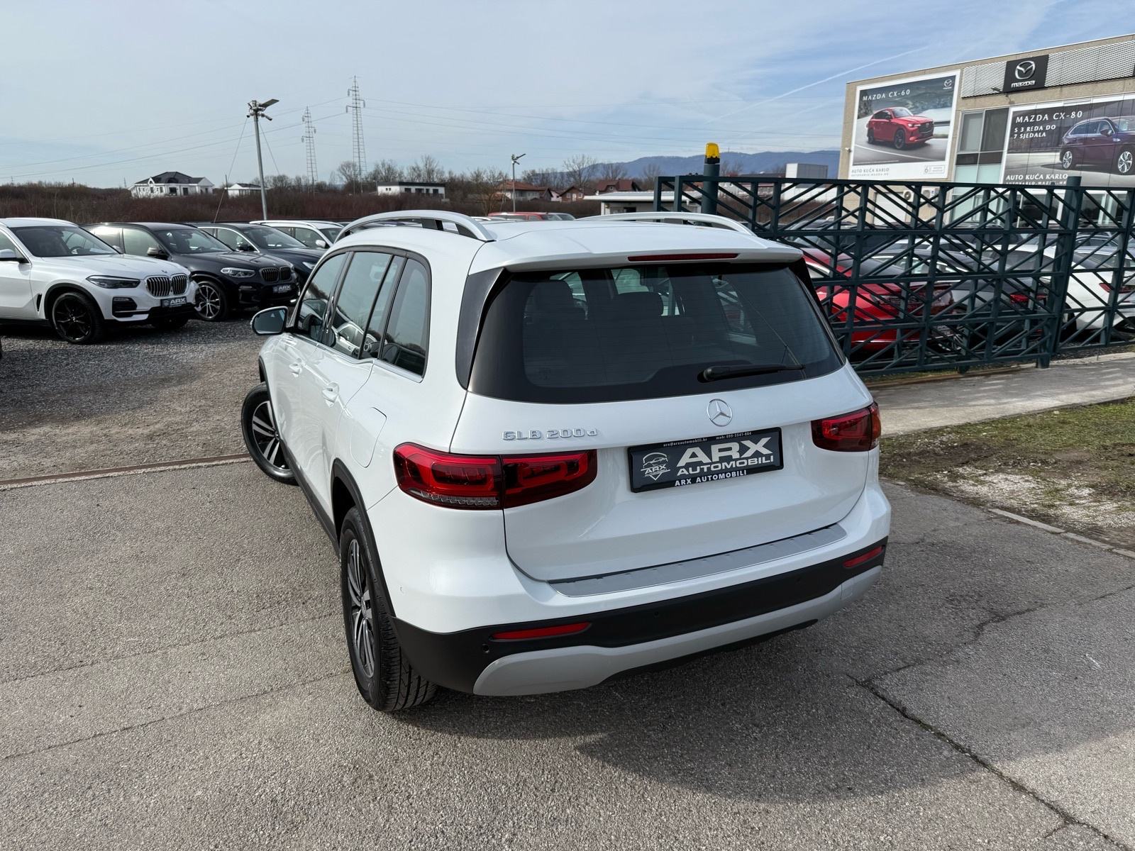 Mercedes GLB 200D AUTOMATIK °VELIKA NAVI°KAMERA°LEASING BEZ UČEŠĆA°, fotografija 10