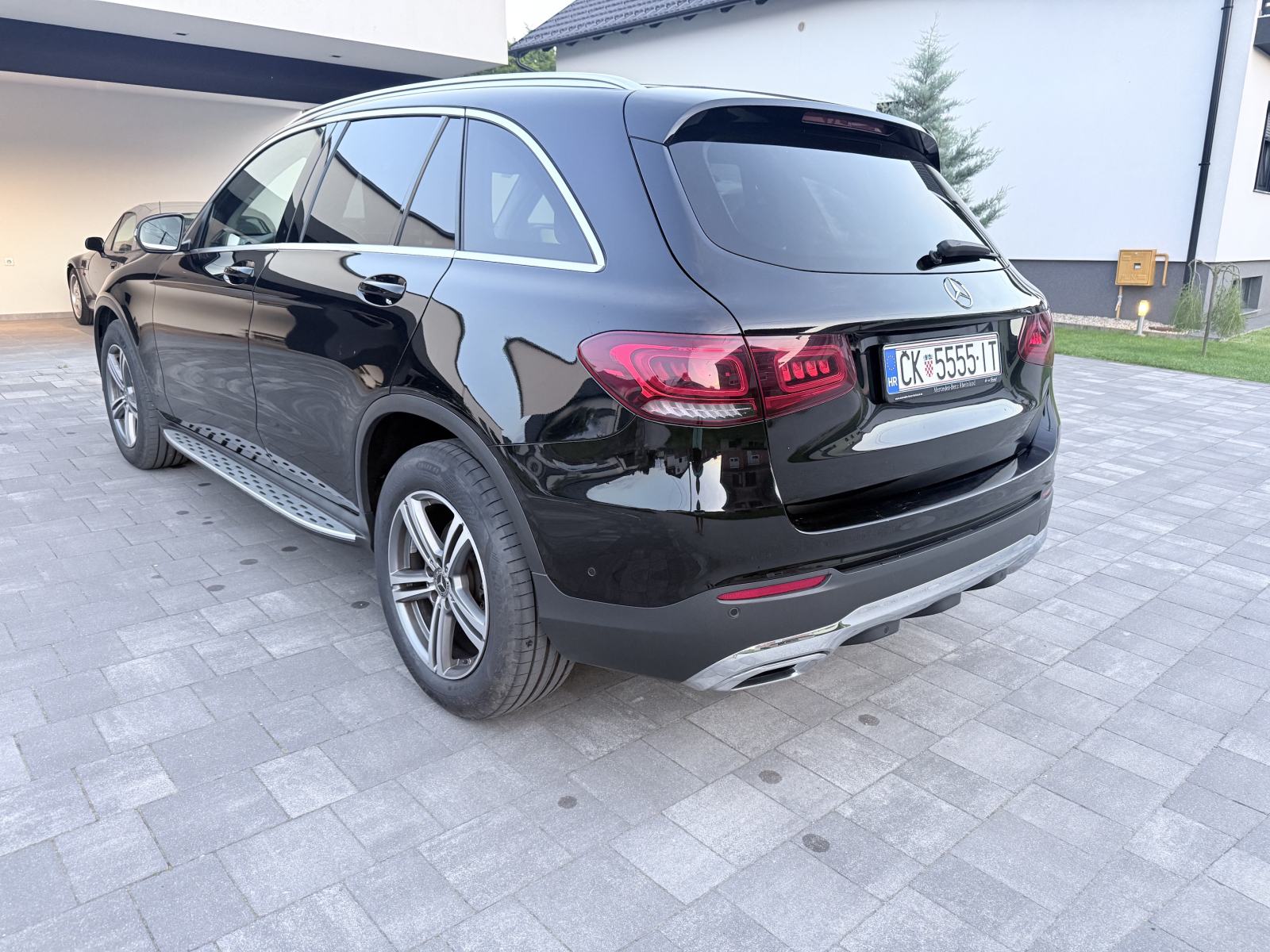 MercedesGLC 200 4MATIC, REG DO 2/27, 153tkm SERVISNA, U SUSTAVU PDV-a,, fotografija 3