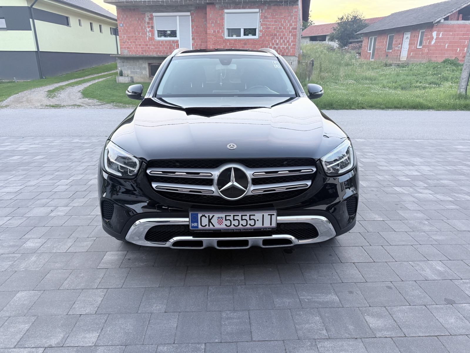 MercedesGLC 200 4MATIC, REG DO 2/27, 153tkm SERVISNA, U SUSTAVU PDV-a,, fotografija 8