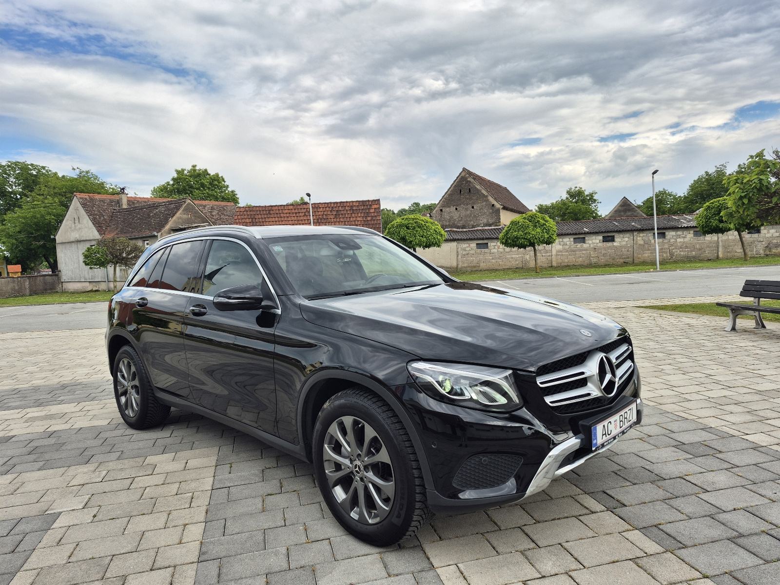 Mercedes GLC 220 d 4MATIC Ambient, kamera,mrtvi kut,kuka,9G,Keyless, fotografija 15