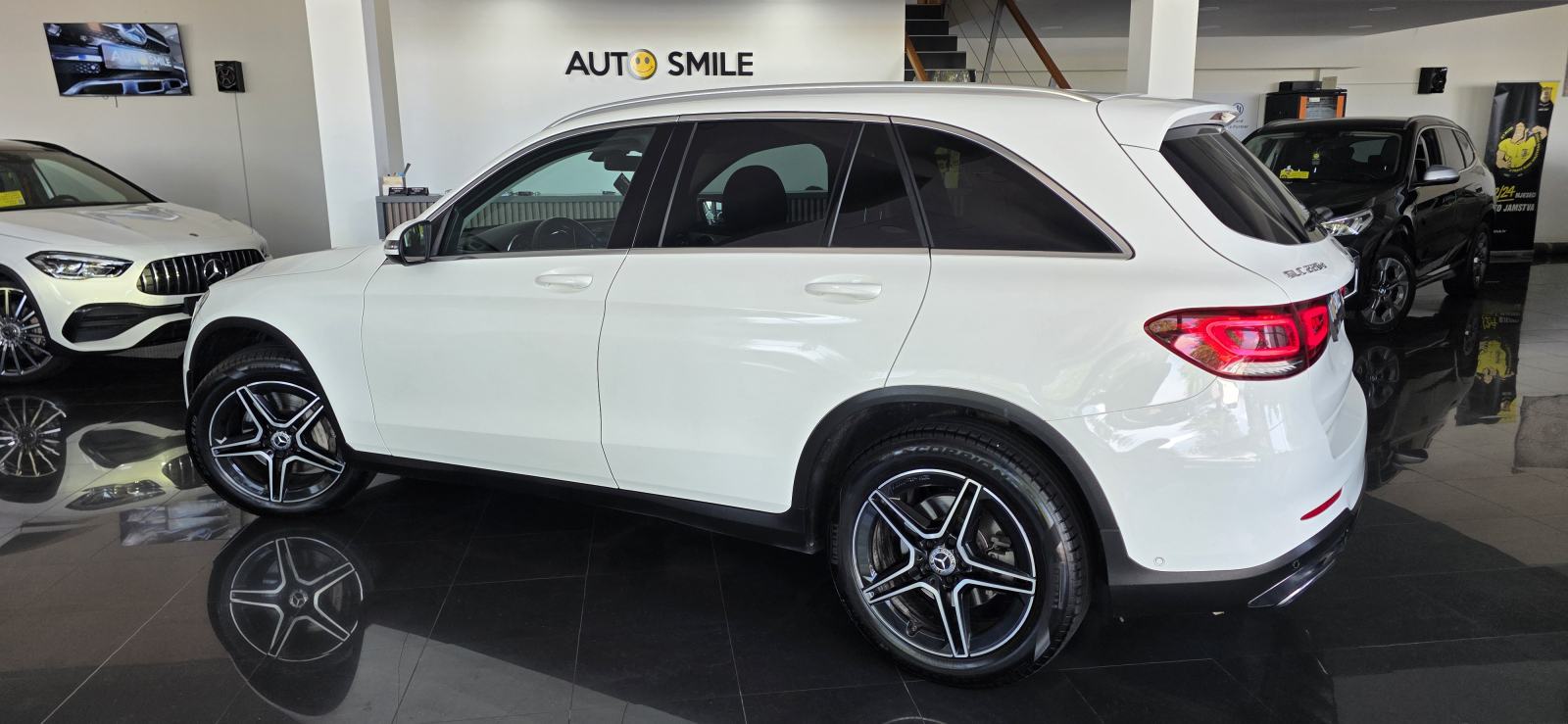 Mercedes GLC220d 4MATIC, AMG LINE, EL. PANO, FULL LED, VIRTUAL,U PDV-u, fotografija 4