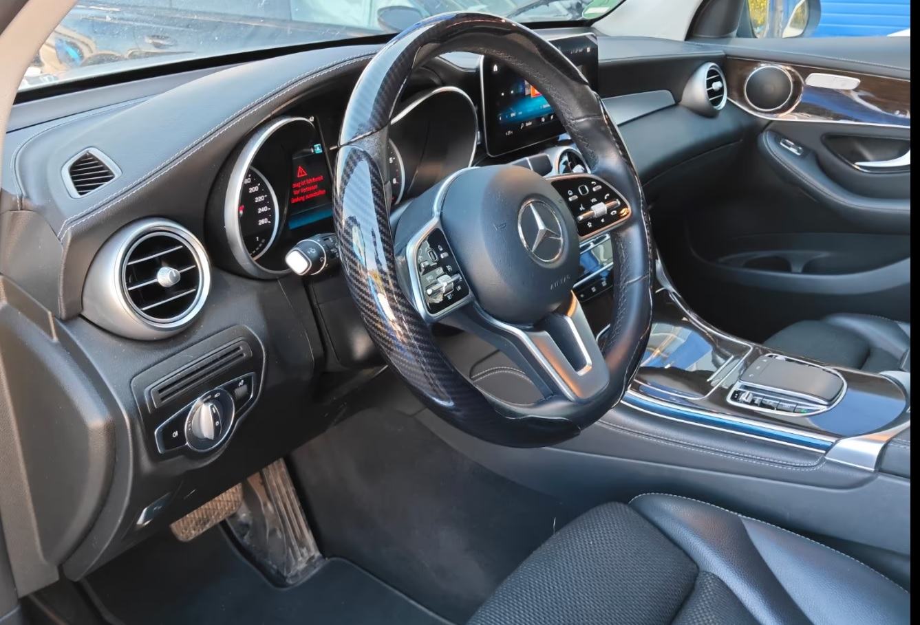 MERCEDES GLC 220D 4MATIC 2020 GOD, fotografija 5